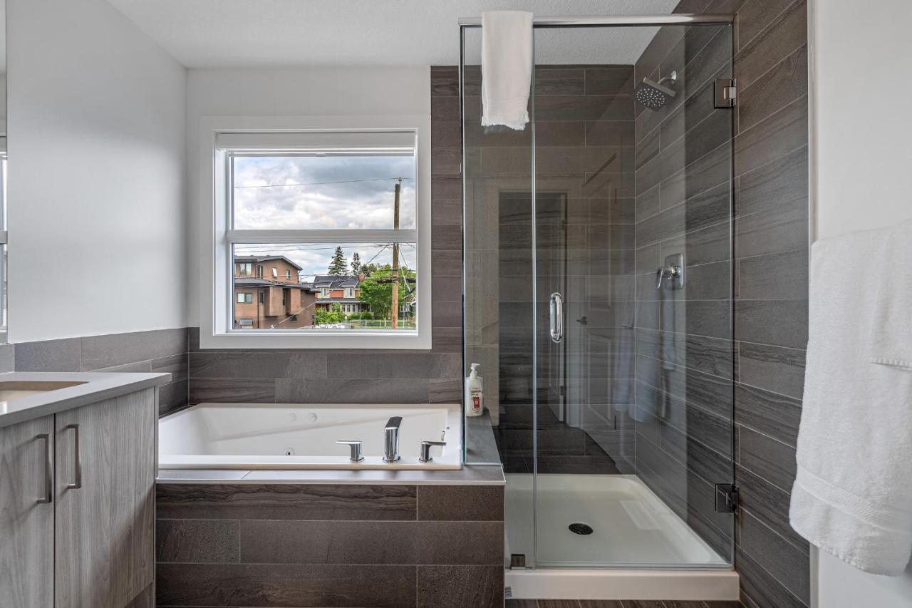 Contemporary Luxury 4 Bedroom House Near Downtown YYC Exterior foto
